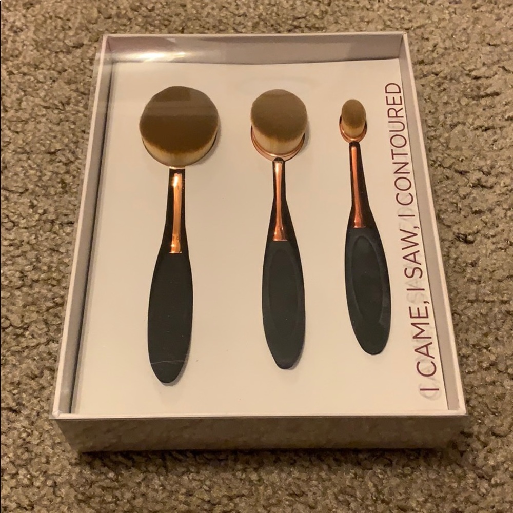 Contouring Brush Set